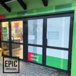 Oklejanie witryn – Delikatesy Centrum Aleksandrów